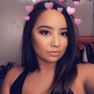 Meet your Posher, Ely